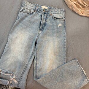 H&M Ripped Cropped Jeans | Distressed Denim | Size 4